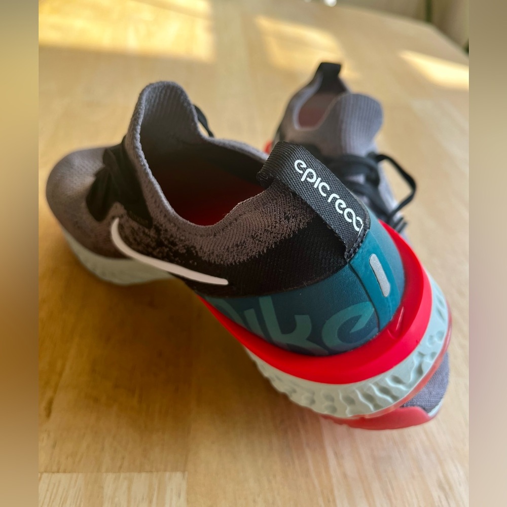 New Nike Epic React Flyknit 'Gunsmoke Teal' Sneakers